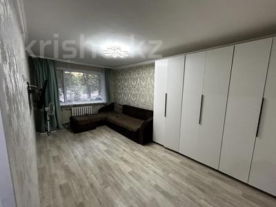 2-комнатная квартира · 47 м² · 1/5 этаж, мкр Юго-Восток, Республики за 16.5 млн ₸ в Караганде, Казыбек би р-н