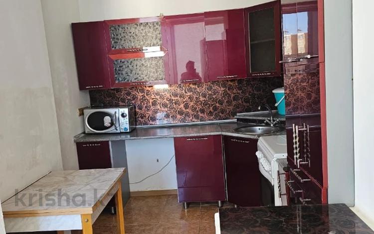 3-бөлмелі пәтер · 70 м² · 4/5 қабат, 14-ш/а. 27, бағасы: 16.5 млн ₸ в Актау, 14-й мкр — фото 2