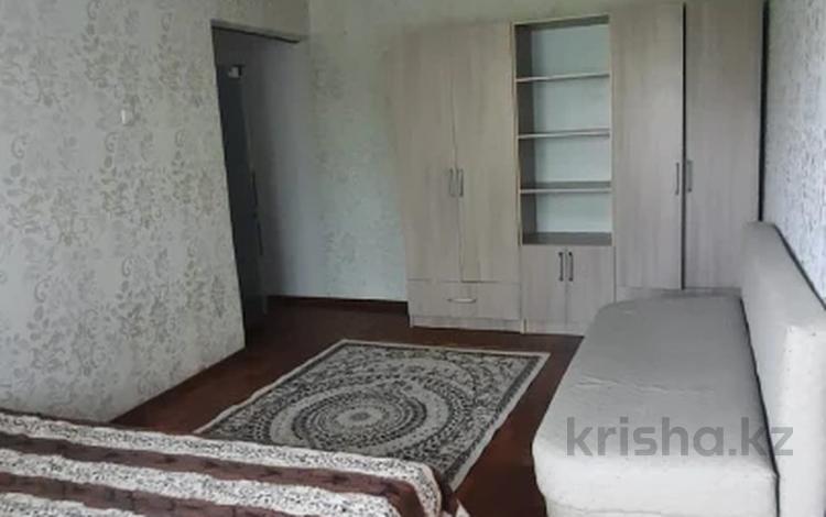 1-комнатная квартира, 32 м², 3/5 этаж помесячно, М-он Самал 34 А за 90 000 〒 в Талдыкоргане, мкр Самал — фото 2