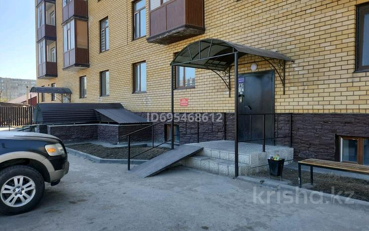 3-бөлмелі пәтер · 86.5 м² · 1/5 қабат, Каркаралинская 9 — Китайка-кольцо, бағасы: 45 млн ₸ в Семее — фото 6