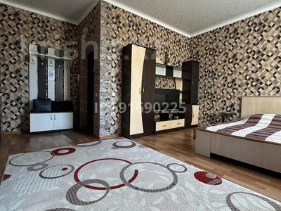 1-комнатная квартира · 42 м² · 1/3 этаж, Трусова 140 — Оборонная за 10 000 ₸ в Семее