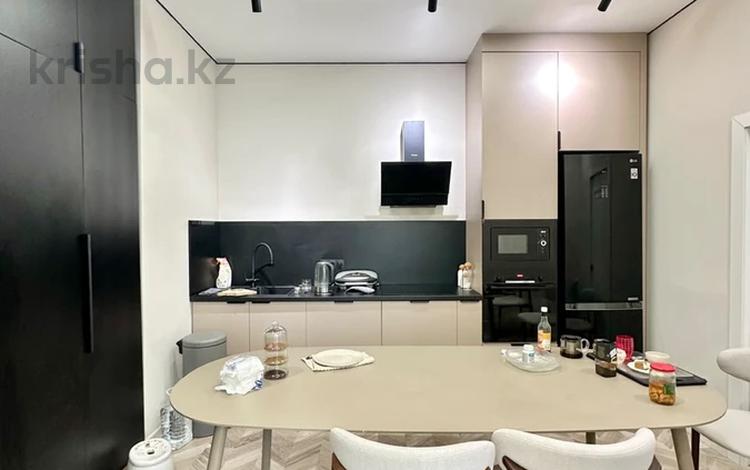 3-комнатная квартира · 115 м² · 7/21 этаж, Достык 160 за 98 млн ₸ в Алматы, Медеуский р-н — фото 2