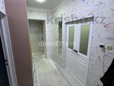 4-комнатная квартира · 85 м² · 1/3 этаж, Сатпаева 46 за 29.7 млн 〒 в Жезказгане