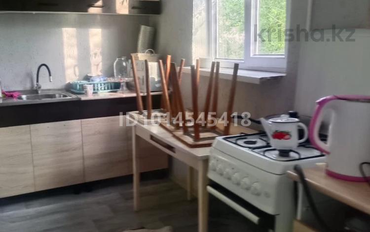 2-бөлмелі пәтер · 49 м² · 1/5 қабат, 4 7, бағасы: 150 000 ₸ в Жанатасе — фото 2