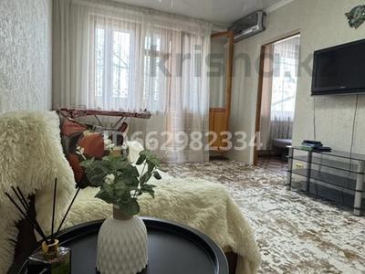 2-бөлмелі пәтер · 62 м² · 2/5 қабат, мкр Строитель, Пр. Абая — Курмангазы, бағасы: 12 000 ₸ в Уральске
