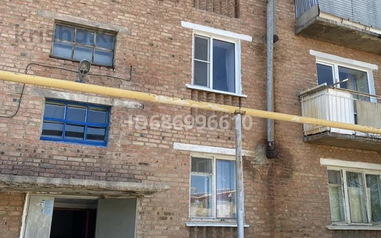 2-бөлмелі пәтер · 42 м² · 3/3 қабат, Кондюрина 42, бағасы: 7 млн ₸ в Зайсане — фото 2