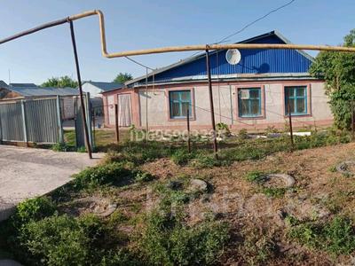 Жеке үй · 4 бөлме · 102 м² · 9 сот., Казахстанская — Торговая, бағасы: 13 млн ₸ в Аксае