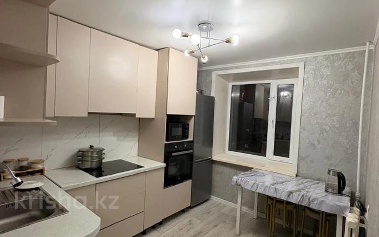 3-комнатная квартира · 60 м² · 5/9 этаж, Майкудук, мкр Восток-2 — Восток-2, Восток-3, Восток-5 за 20 млн ₸ в Караганде, Алихана Бокейханова р-н — фото 4