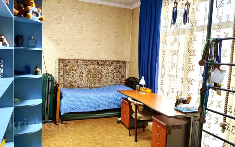 4-комнатная квартира, 160 м², 4/6 этаж, Санаторная 18 за 145 млн 〒 в Алматы, Бостандыкский р-н — фото 2