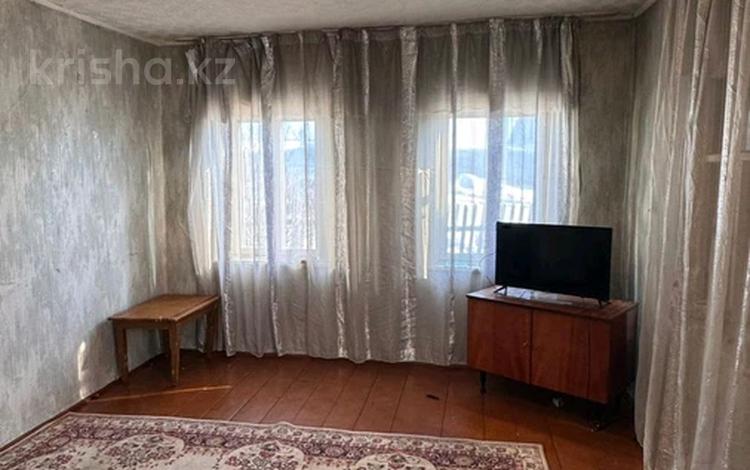 Отдельный дом · 3 комнаты · 67.6 м² · 4.5 сот., Деповская — Сроства за 9.9 млн ₸ в Семее — фото 2