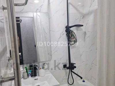 3-комнатная квартира · 60 м² · 3/5 этаж, 17-й микрорайон, 17-й микрорайон 4а — шаяхметова рыскулова за 32 млн 〒 в Шымкенте, Аль-Фарабийский р-н