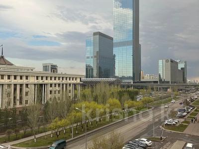Продажа квартир в Астане: 4-комнатная квартира · 133.5 м² · 5/9 этаж, Достык 2 за 60 млн 〒 4-комнатная квартира · 133.5 м² · 5/9 этаж, Достык 2 за 60 млн 〒 в Астане, Есильский р-н