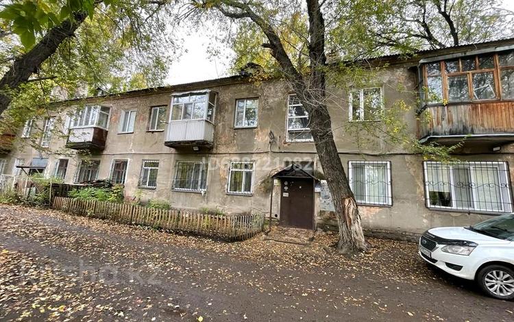 2-комнатная квартира, 43 м², 1/2 этаж, мкр Михайловка 24а — Гостиница чайка