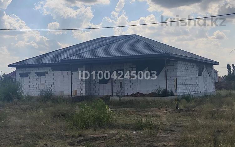 Жеке үй · 5 бөлме · 265 м² · 14 сот., Баянауыл — Баянауыл 282 участок, бағасы: 25 млн ₸ в Актобе, жилой массив Заречный-3 — фото 2