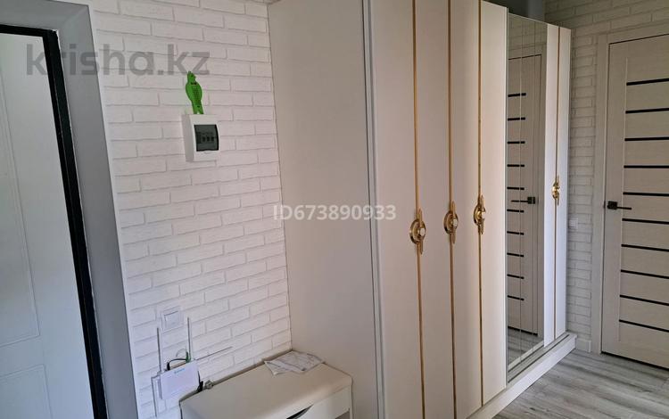 1-комнатная квартира · 47.3 м² · 1/5 этаж, мкр. Алтын орда, Батыс-2 356 — ШКОЛА рядом новая за 20 млн ₸ в Актобе — фото 306