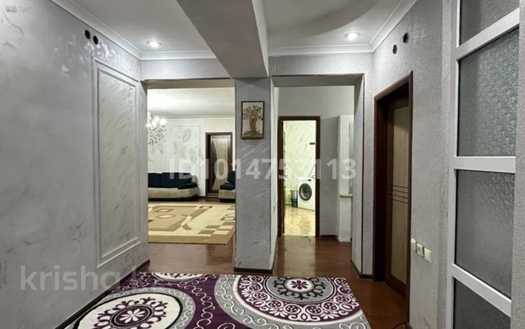 3-комнатная квартира · 105 м² · 2/5 этаж, мкр Нурсат, Байтерекова 237 — Находится напротив Ресторана Premier возле аллеи за 25 000 ₸ в Шымкенте, Каратауский р-н — фото 3