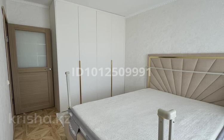 3-бөлмелі пәтер · 65 м² · 4/5 қабат, Майкудук, Мкр Голубые пруды 11, бағасы: 27.5 млн ₸ в Караганде, Алихана Бокейханова р-н — фото 2