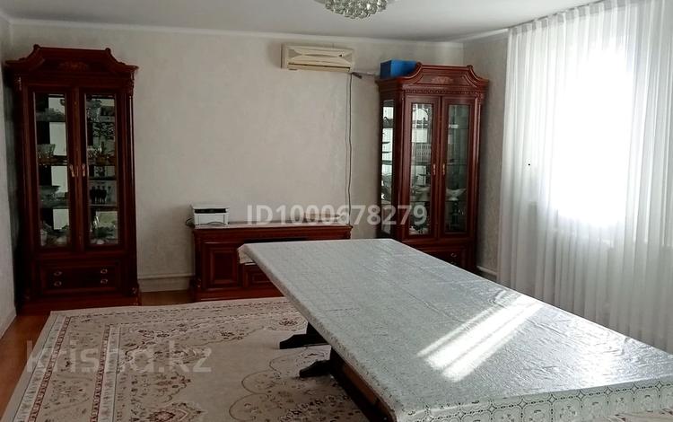 Отдельный дом · 4 комнаты · 150 м² · 8 сот., мкр Оркен, Замзам Есжановой 20 — Мкр.Сарыкамыс за 250 000 ₸ в Атырау — фото 2