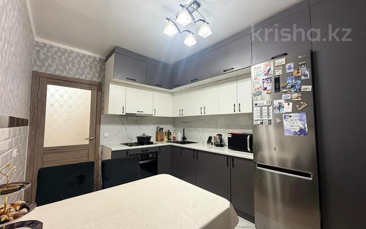 3-бөлмелі пәтер · 85 м² · 6/9 қабат, Е15 3, бағасы: ~ 39 млн ₸ в Астане, Нура р-н — фото 4