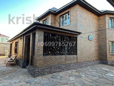 Жеке үй · 5 бөлме · 200 м² · 12 сот., мкр Уркер, Сыпыра жырау 18, бағасы: 115 млн 〒 в Астане, Нура р-н