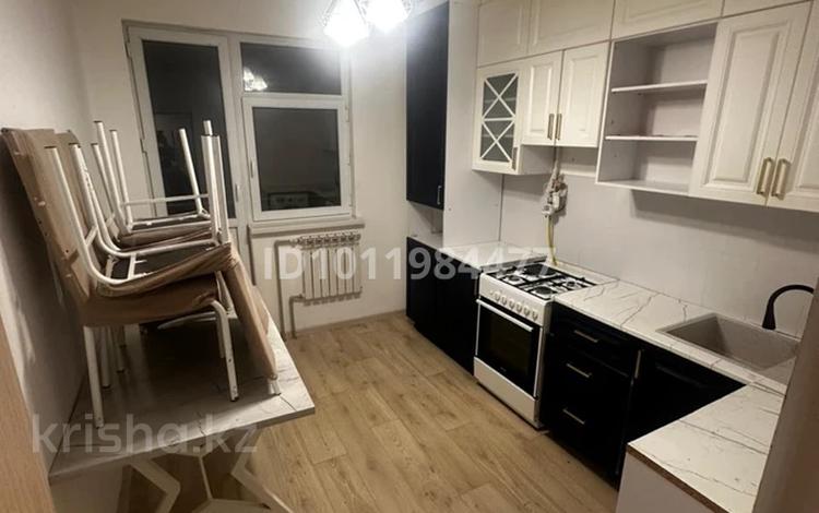 2-комнатная квартира · 83 м² · 5/5 этаж, мкр Улы Дала 104 — 79 квартира за 110 000 ₸ в Таразе — фото 2