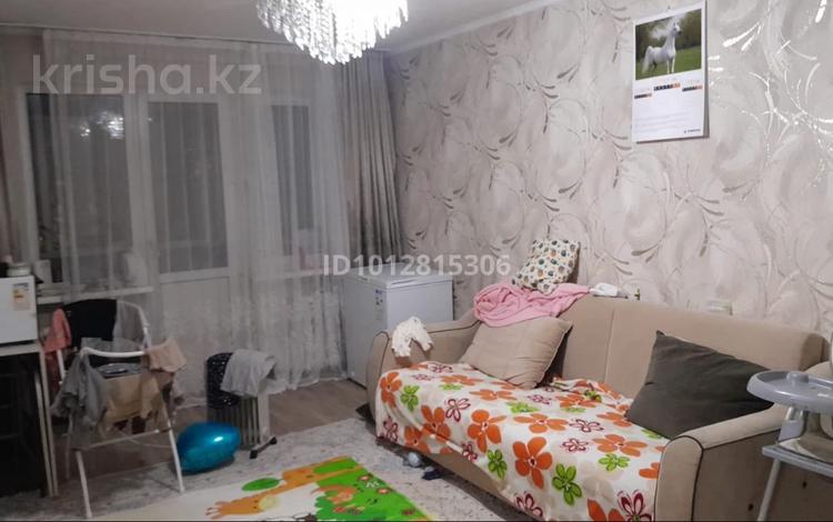 3-бөлмелі пәтер · 62 м² · 2/5 қабат, мкр №1 22, бағасы: 35 млн ₸ в Алматы, Ауэзовский р-н — фото 2