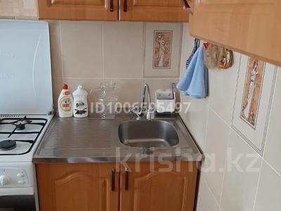 3-комнатная квартира · 68 м² · 1/5 этаж, Микрорайон 6 48 — Центр города, рядом с парком Победы за 90 000 〒 в Лисаковске