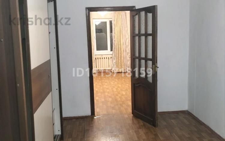 3-комнатная квартира · 63.2 м² · 1/5 этаж, мкр Самал 32 — самал остановка за 18.4 млн ₸ в Таразе — фото 2