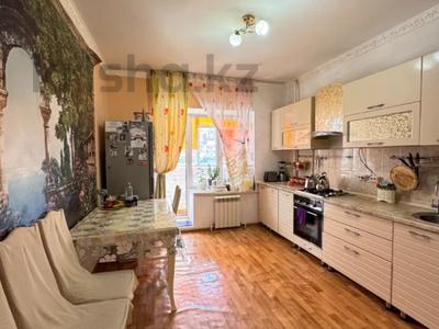3-бөлмелі пәтер · 86.5 м² · 4/9 қабат, Алтын орда ш/а., бағасы: 25.8 млн ₸ в Актобе, мкр. Алтын орда