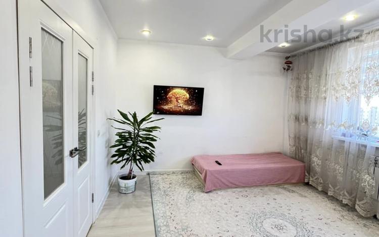 2-комнатная квартира · 65 м² · 10/10 этаж, 17-й мкр 85 за 22.5 млн ₸ в Актау — фото 2