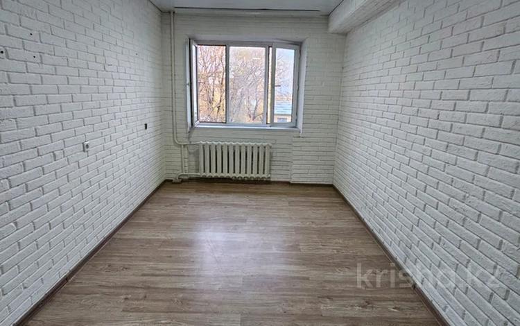 1-комнатная квартира, 20 м², 4/5 этаж, Абая 18