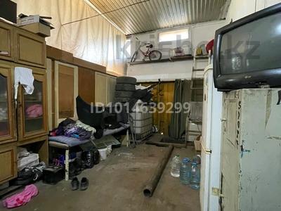 Гараж · 70 м² · Шолохова — Сзади окей сервис, бағасы: 16 млн ₸ в Уральске