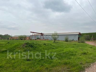 Промбаза · 5 га, Астанинская трасса б/н — Находится в Каскелене, в сторону поселка Жамбыл, пересечение с ташкентской трассой за 6 млн ₸