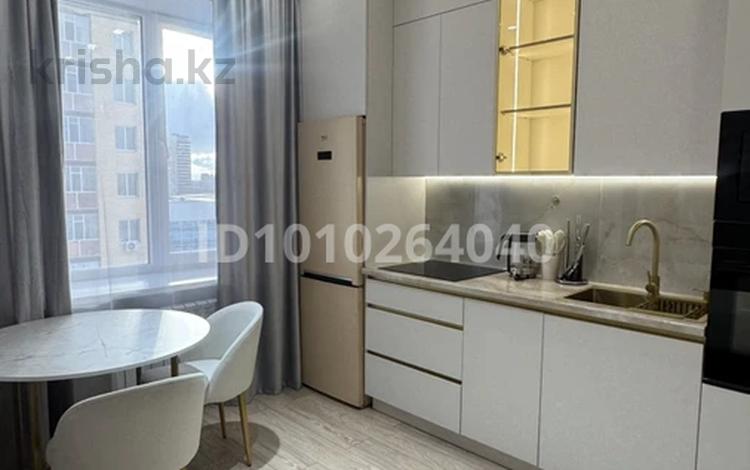 2-бөлмелі пәтер · 40 м² · 5/9 қабат, Шахтеров 68, бағасы: 270 000 ₸ в Караганде, Казыбек би р-н — фото 2