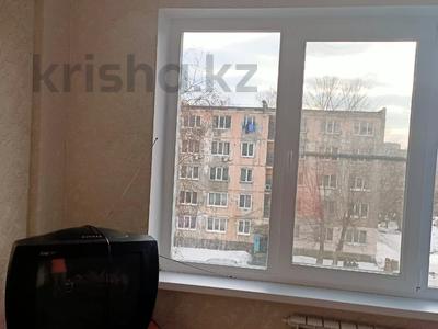 1-комнатная квартира, 12 м², 4/5 этаж, 30 Гвардейской Дивизии 26 за 4.5 млн 〒 в Усть-Каменогорске