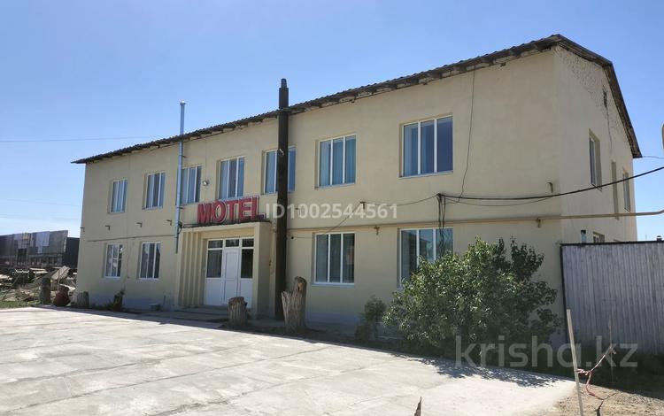Бани, гостиницы и зоны отдыха, медцентры и аптеки · 480 м² за 98 млн ₸ в Актобе, жилой массив Заречный-1 — фото 2