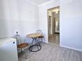 1-комнатная квартира · 52 м² · 3/5 этаж, мкр 4 18 — Мерей рынок. тд. Азия мол. Новая площадь. за 10 000 〒 в Уральске — фото 5