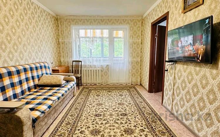 4-комнатная квартира, 62 м², 2/5 этаж, шухова за 20.8 млн 〒 в Петропавловске — фото 2