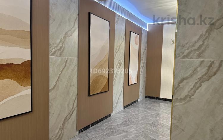 2-комнатная квартира · 47 м² · 5/10 этаж, Строителей за 300 000 ₸ в Караганде — фото 18