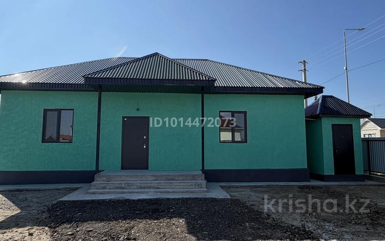 Отдельный дом · 3 комнаты · 90 м² · 8 сот., мкр Байтак-2, 21 15 за 18.5 млн ₸ в Атырау — фото 2