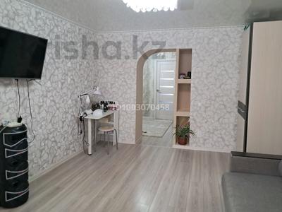 3-комнатная квартира · 60 м² · 4/5 этаж, мкр Омега, Шалкыма 40 за 21.2 млн 〒 в Уральске