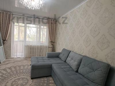 Пәтерлер в Жамбылской обл.: 2-бөлмелі пәтер · 52.4 м² · 5/5 қабат, 10 микрорайон, бағасы: 12.7 млн 〒 2-бөлмелі пәтер · 52.4 м² · 5/5 қабат, 10 микрорайон, бағасы: 12.7 млн 〒 в Таразе