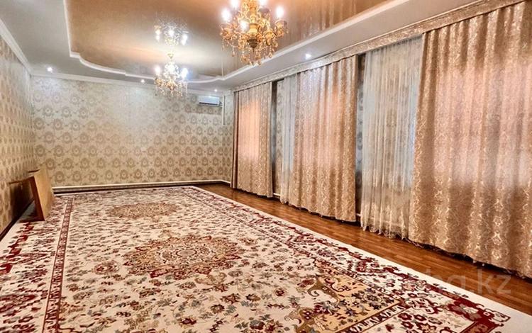 Отдельный дом · 9 комнат · 259.6 м² · 6 сот., Ж.м. Жалын . за 35 млн 〒 в Атамекене — фото 2
