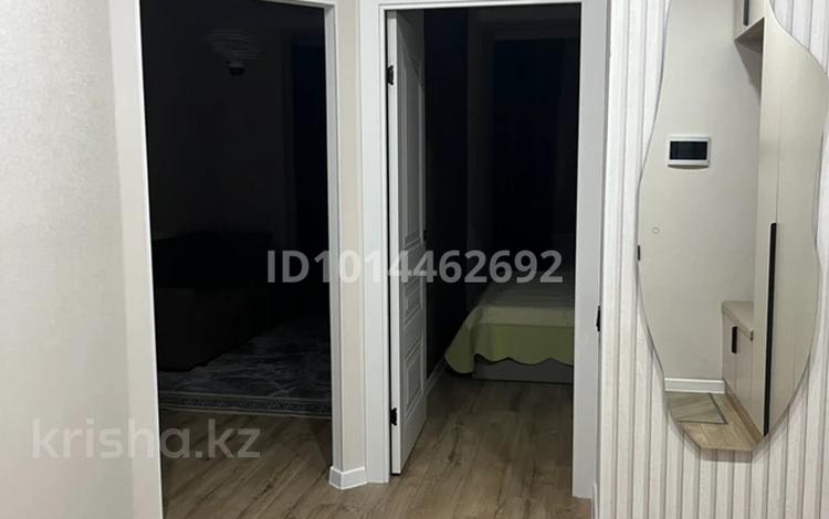 1-комнатная квартира · 40 м² · 8/9 этаж, мкр Шугыла 340/46 за 250 000 ₸ в Алматы, Наурызбайский р-н — фото 2