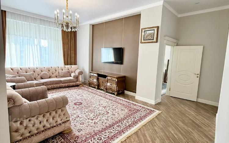 5-комнатная квартира · 148.5 м² · 4/8 этаж, Шамши Калдаякова 4 — Элит класс, потолки 3.3м за 148 млн ₸ в Астане, Сарайшык р-н — фото 8