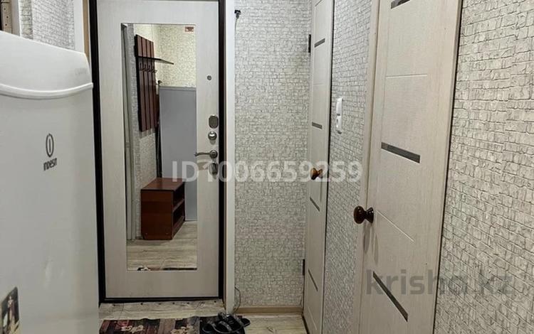 1-комнатная квартира · 46 м² · 2/5 этаж, мкр Кунаева 26 за 130 000 〒 в Уральске — фото 3