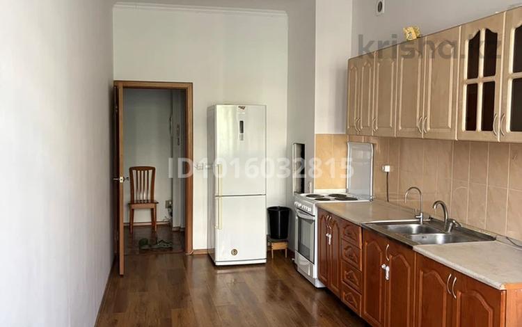 3-комнатная квартира · 130 м² · 2/6 этаж, Рахмадиева 2/1 за 530 000 ₸ в Алматы, Бостандыкский р-н — фото 2