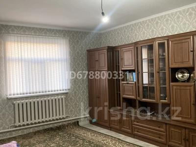 3-комнатная квартира, 51 м², 1/1 этаж помесячно, Женис 45 за 120 000 〒 в 