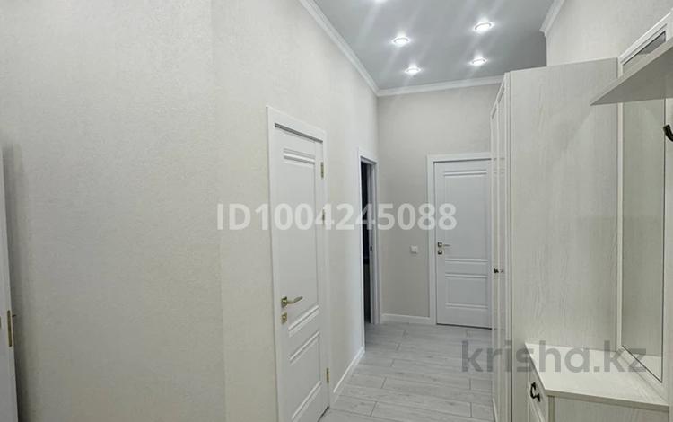 3-бөлмелі пәтер · 95 м² · 6/15 қабат, Кошкарбаева 13 — Аманжолова, бағасы: 68 млн ₸ в Астане, Алматы р-н — фото 2