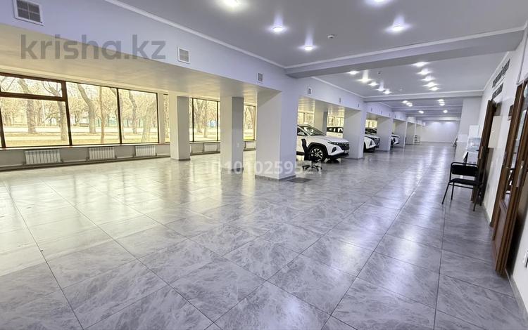 Свободное назначение, офисы, магазины и бутики, общепит, салоны красоты, бани, гостиницы и зоны отдыха · 850 м² за 730 млн 〒 в Алматы, Турксибский р-н — фото 2